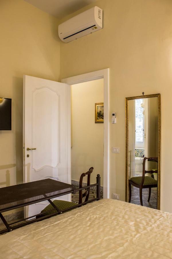Don Angelo Petito Bed & Breakfast Napoli Exterior foto