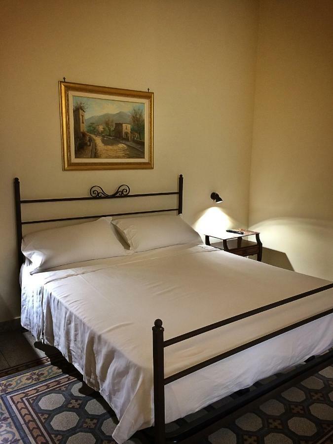 Don Angelo Petito Bed & Breakfast Napoli Exterior foto